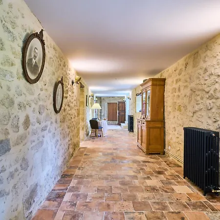 Chateau Montagne 